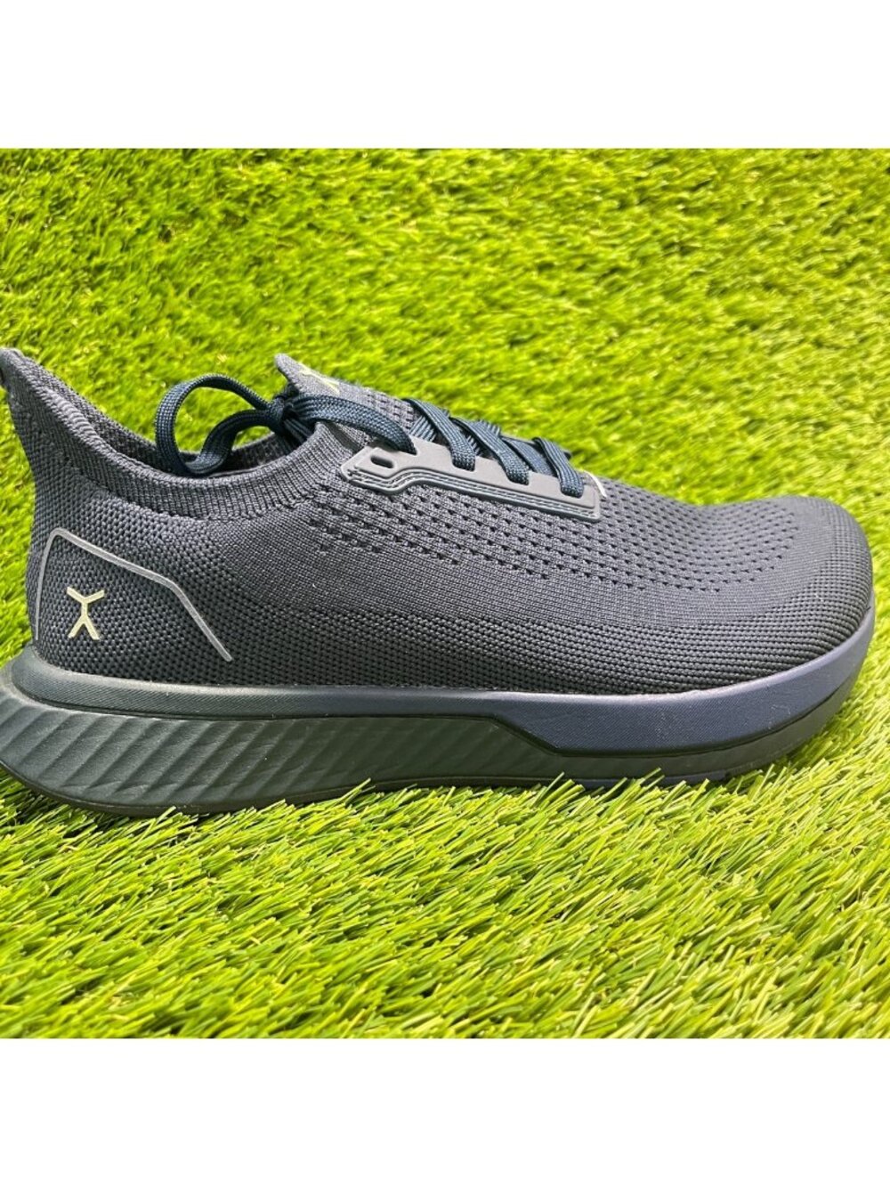 Flux Footwear Adapt Runner Blue Womens Size 8.5 Mens 7 Athletic Shoes Sneakers